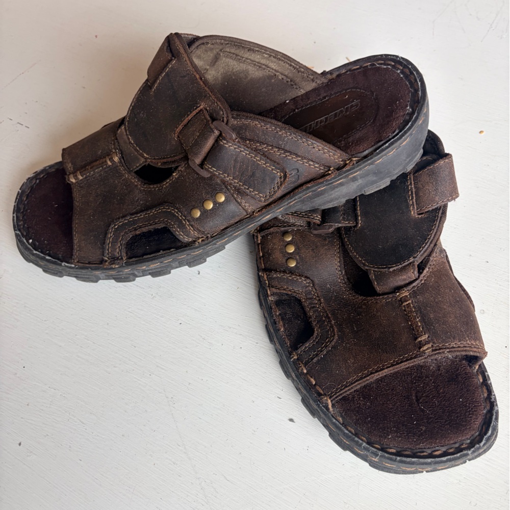 SKETCHERS Men's Brown Leather Slip On Sandals